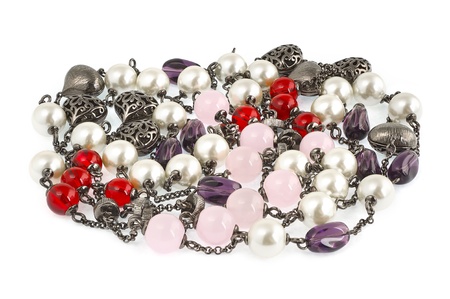 bisuteria artesanal Vintage collar de perlas con piedras y perlas aisladas en blanco